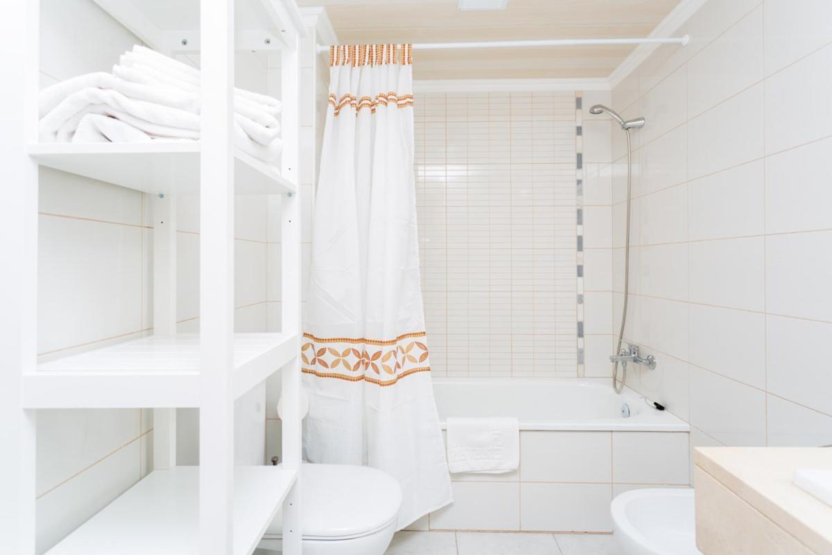 Hébergement de vacances Oasis Fanabe Townhouse *